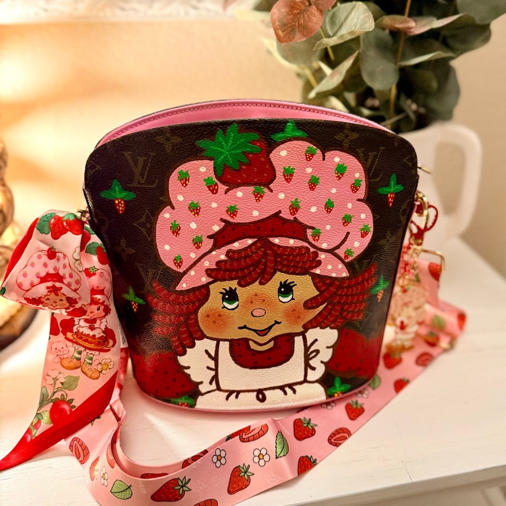 Authentic Louis Vuitton Strawberry Shortcake theme bag - Picture 11 of 13